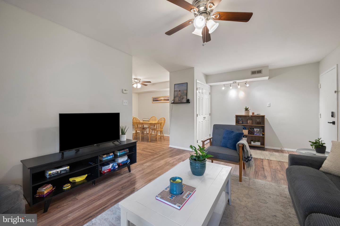 1000 Scarlet Oak Court #3c photo 3