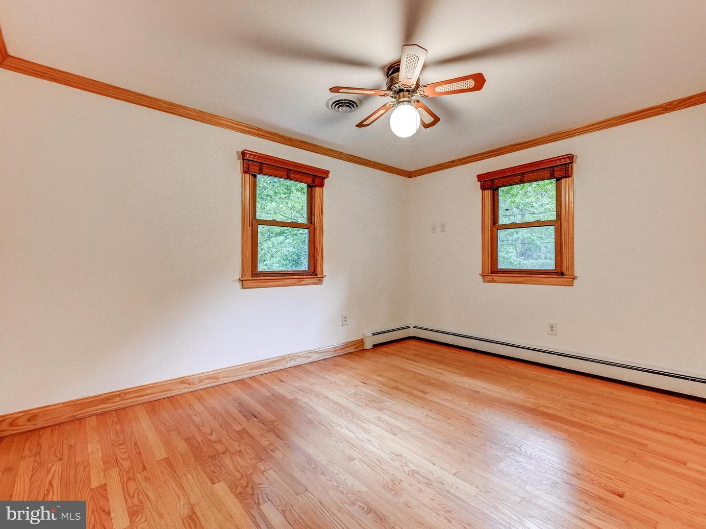 1303 Hillcrest Drive photo 20