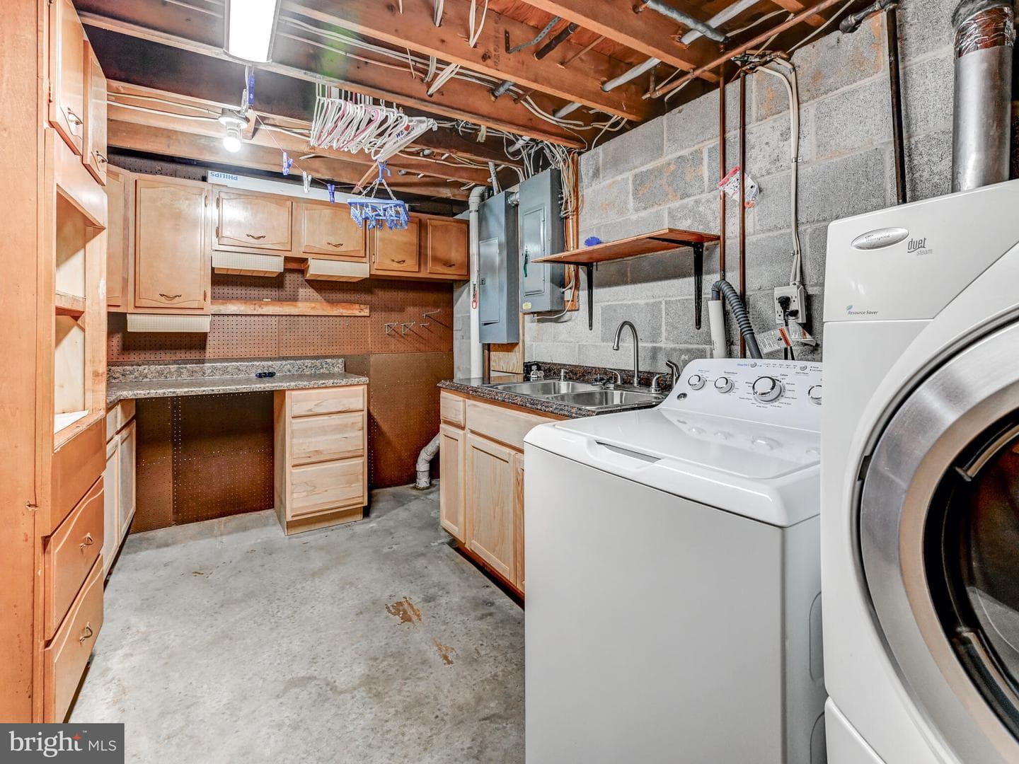 1303 Hillcrest Drive photo 27