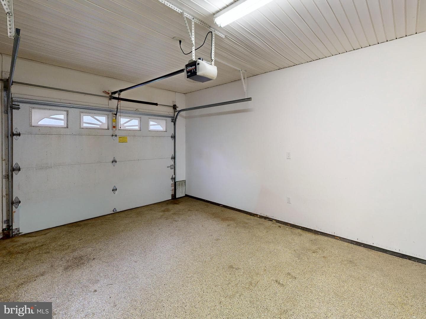 1303 Hillcrest Drive photo 28
