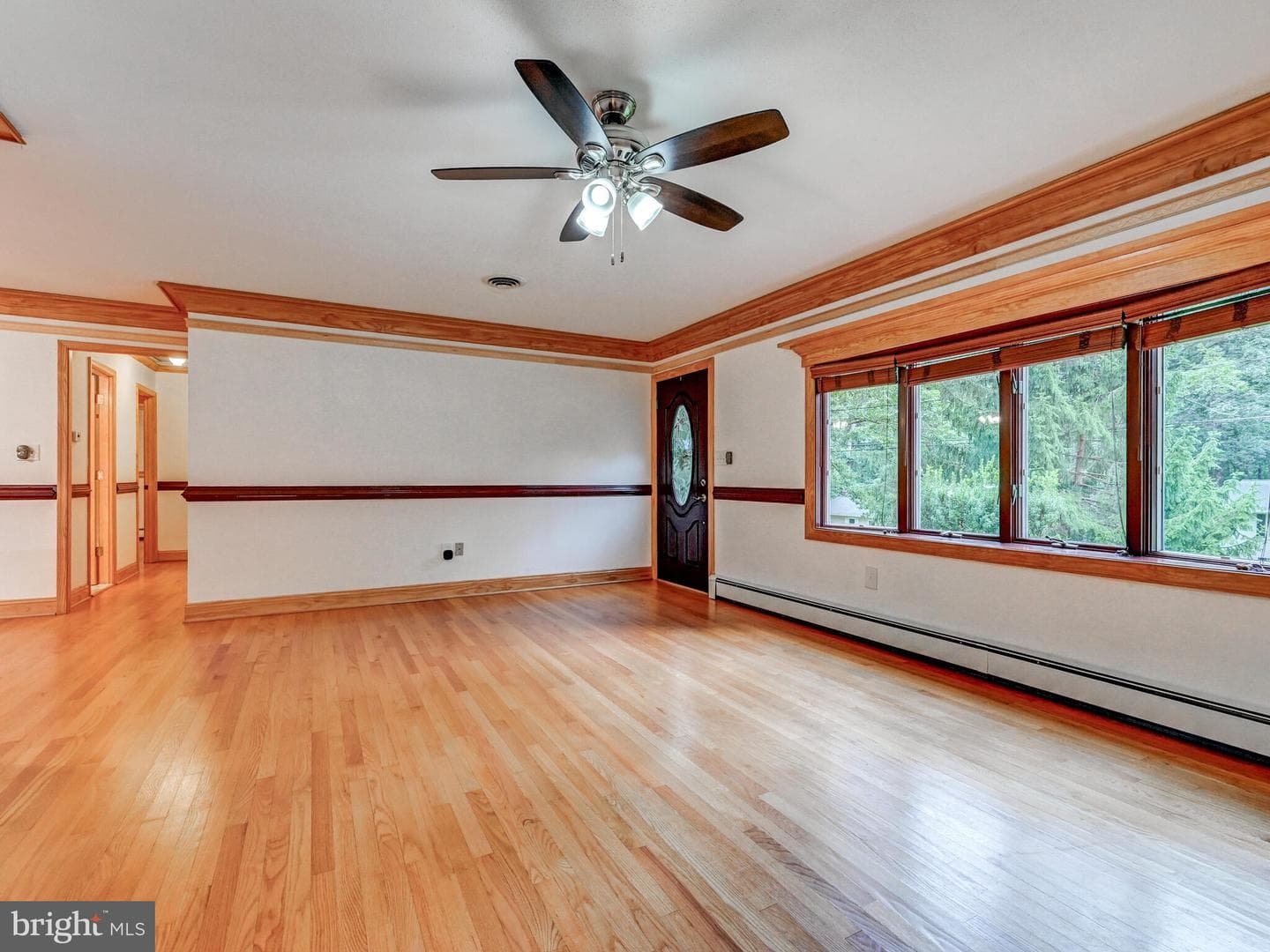 1303 Hillcrest Drive photo 5