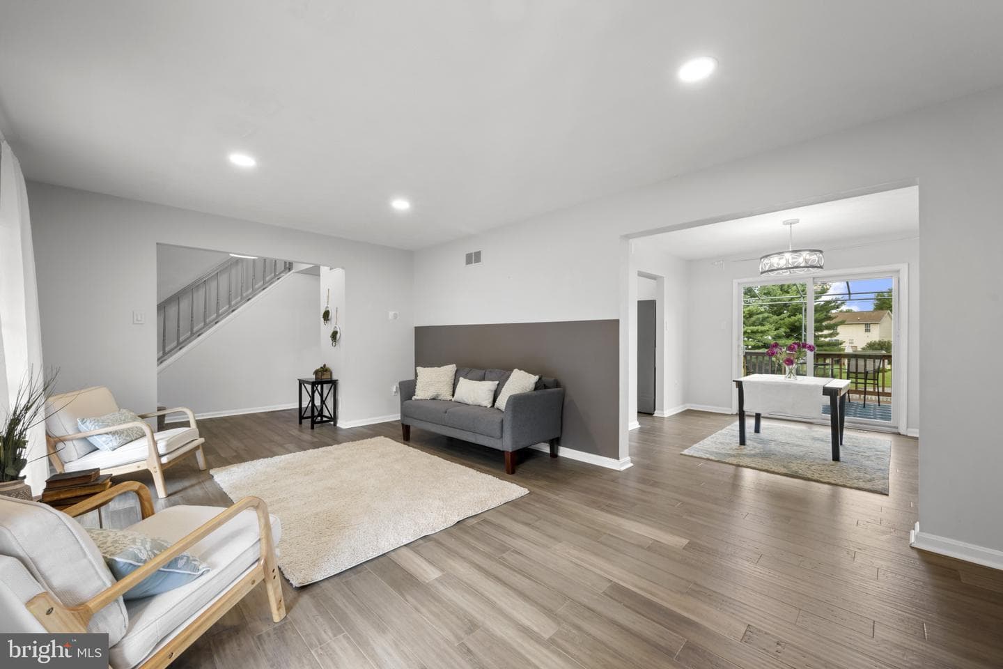 6822 Littlewood Court photo 4
