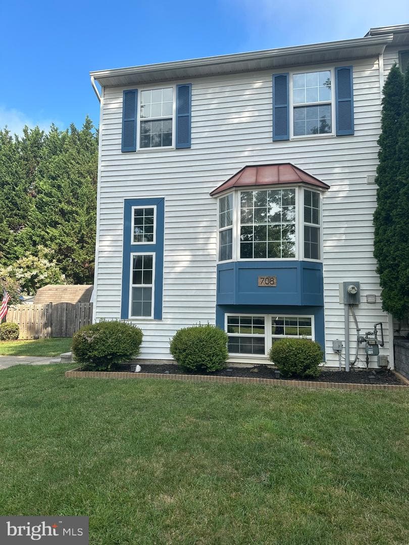 708 Spotters Court photo 51