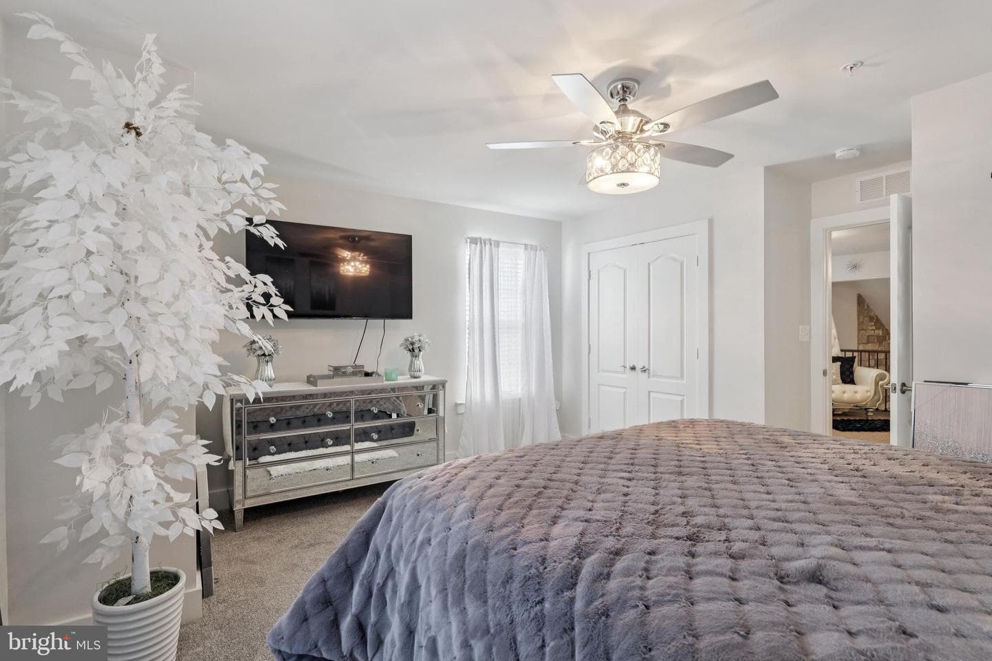 2822 Town View Circle photo 17