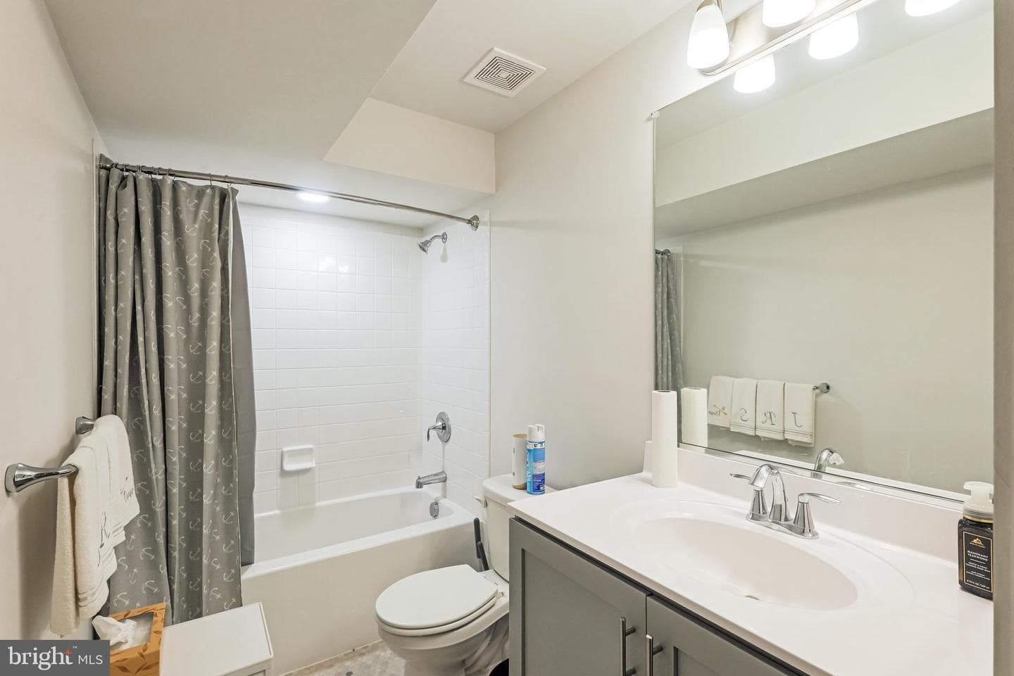 2822 Town View Circle photo 29