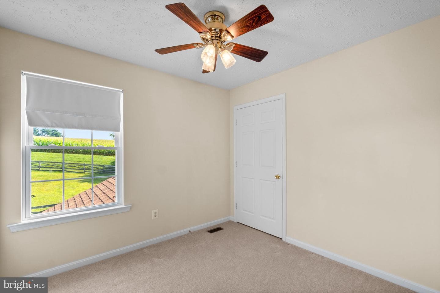 3161 Pyramid Circle photo 21