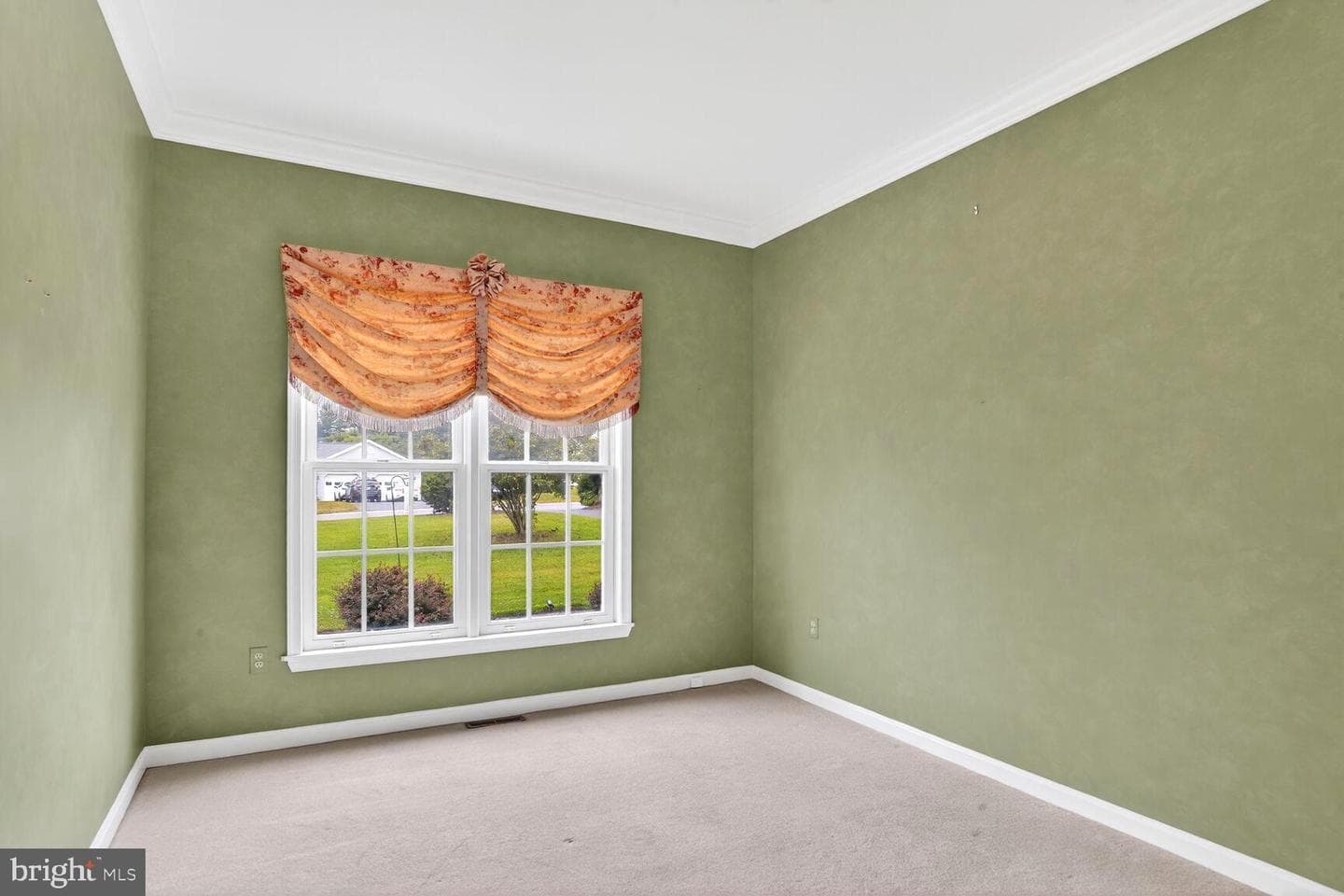 1744 Peppermint Lane photo 14