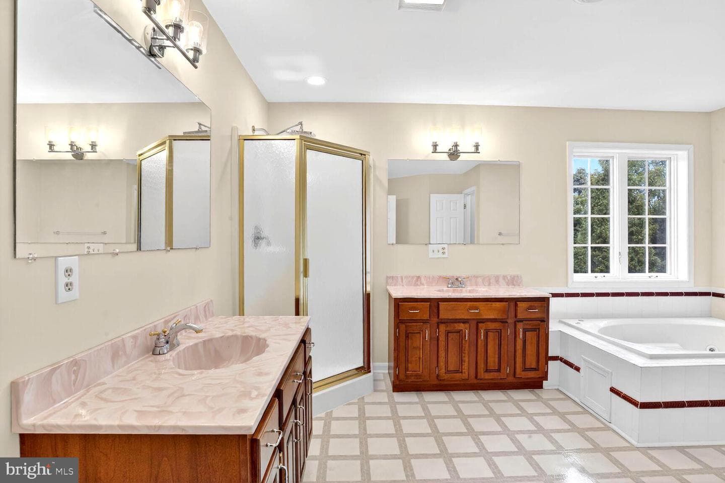 1744 Peppermint Lane photo 21