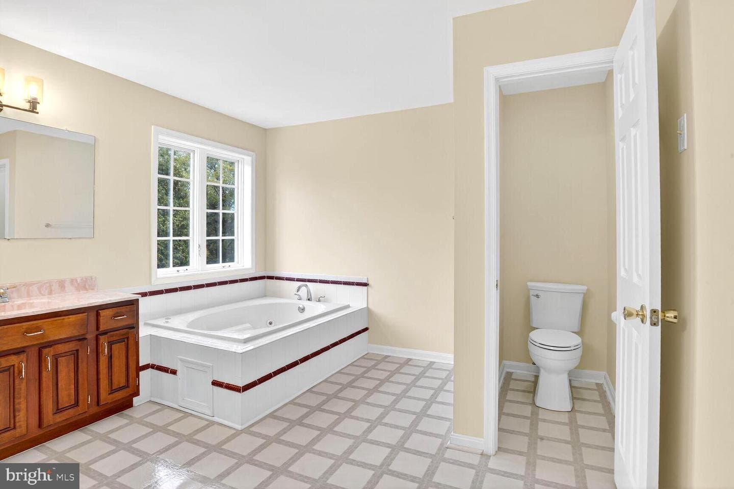 1744 Peppermint Lane photo 22
