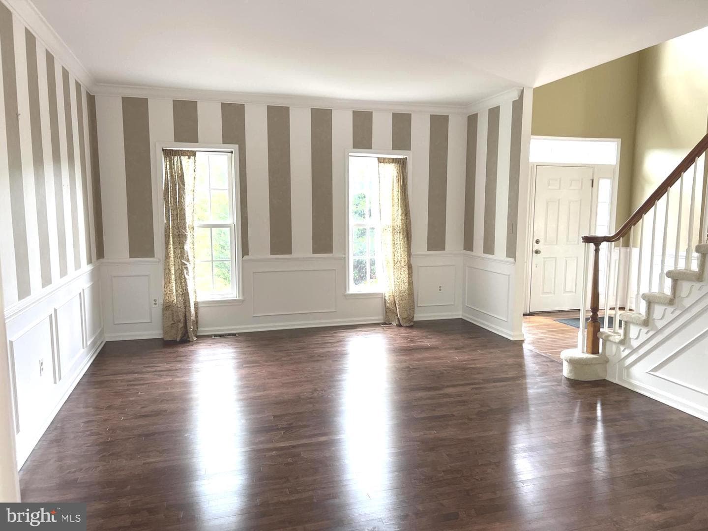 1744 Peppermint Lane photo 6