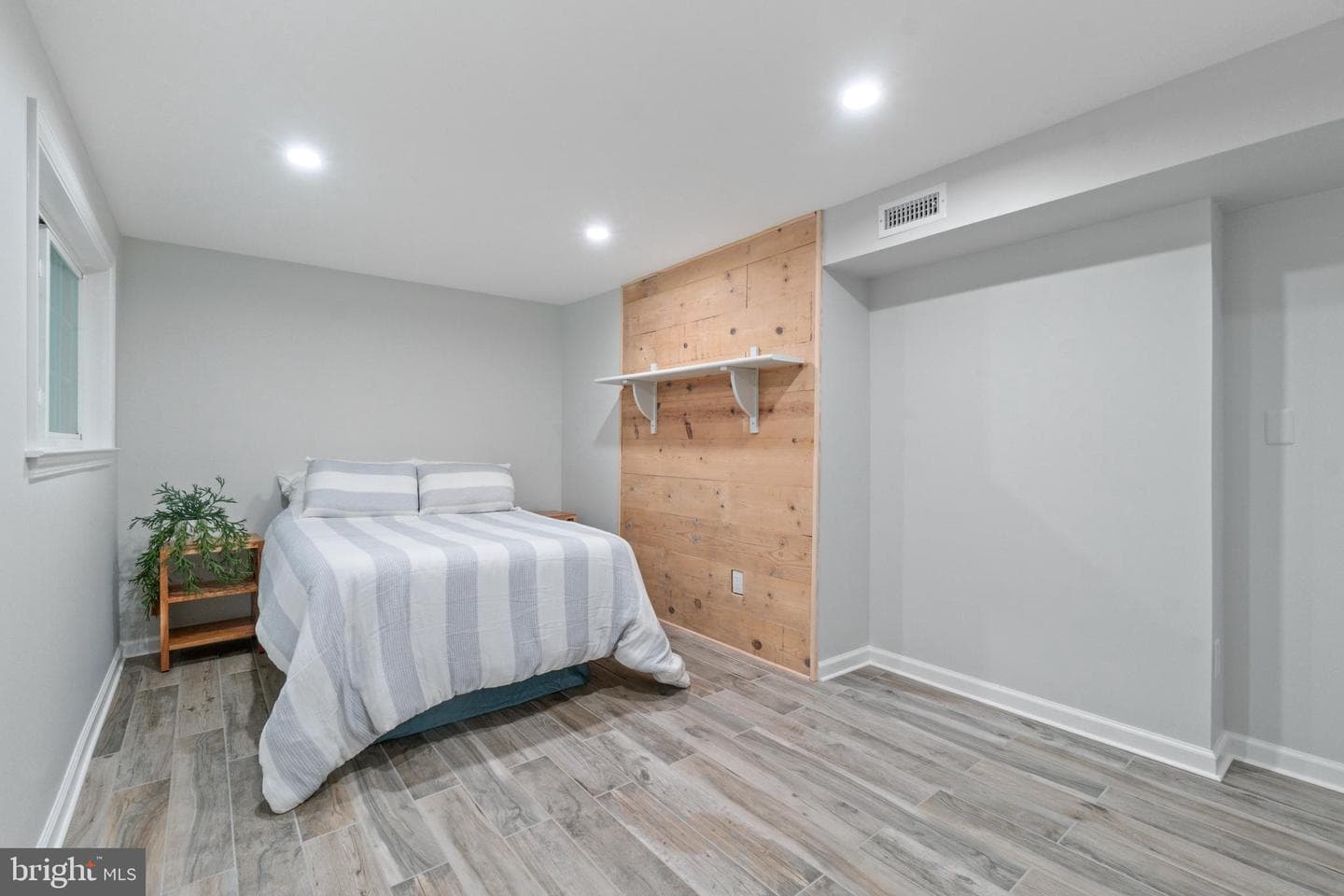 1012 Courtland Drive photo 17