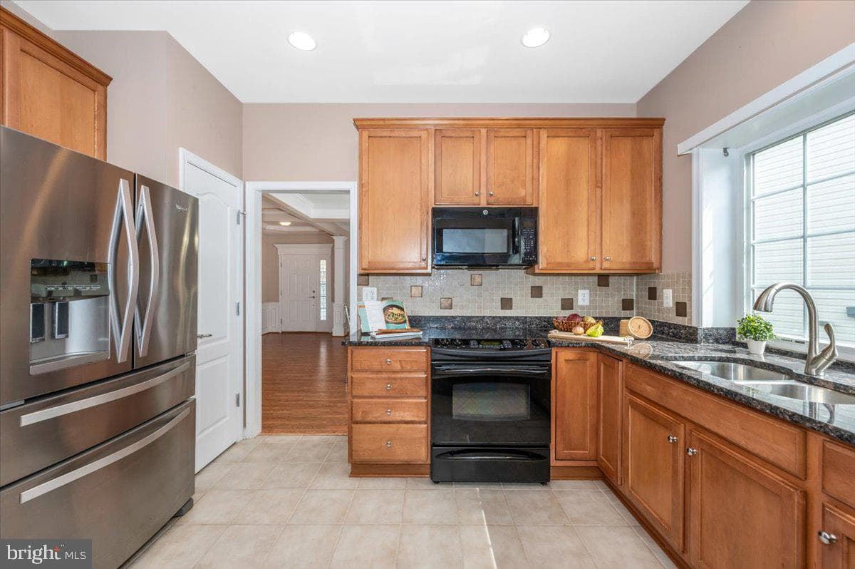 528 Clubside Drive #235 photo 23