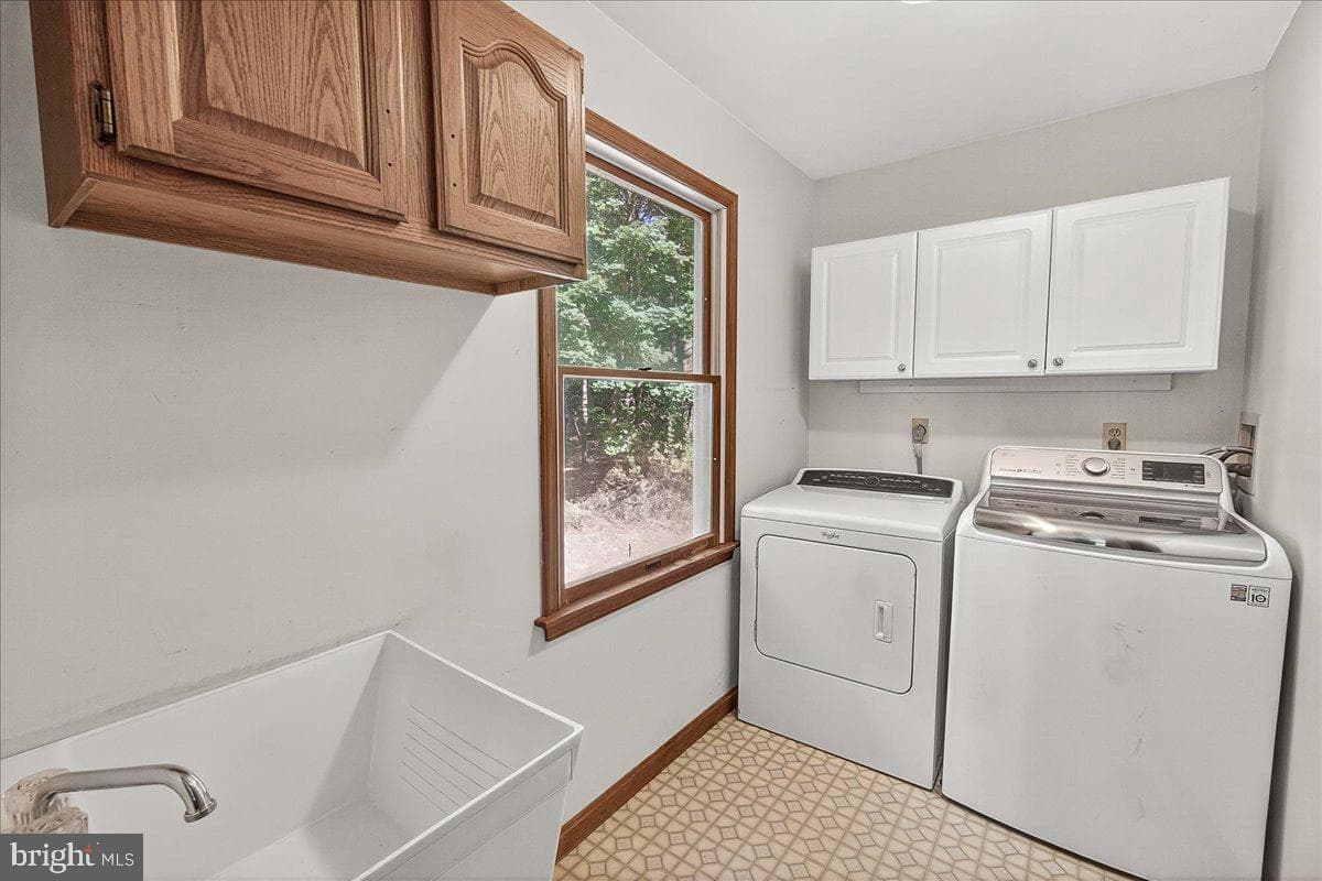 355 Nathans Drive photo 27