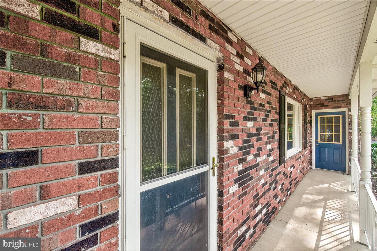355 Nathans Drive photo 9