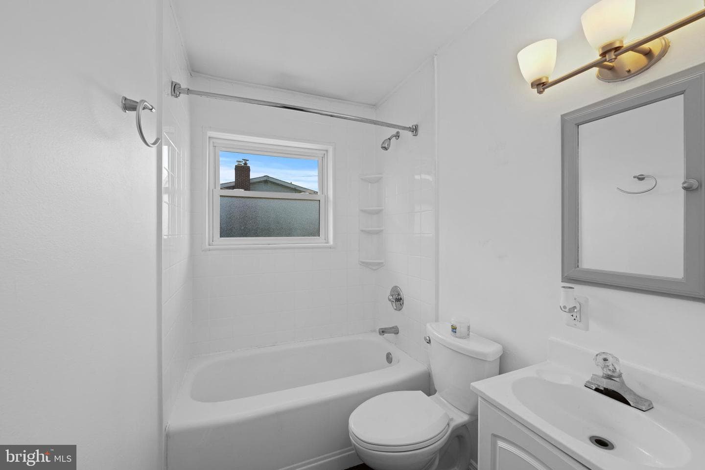 105 Hahn Road photo 17