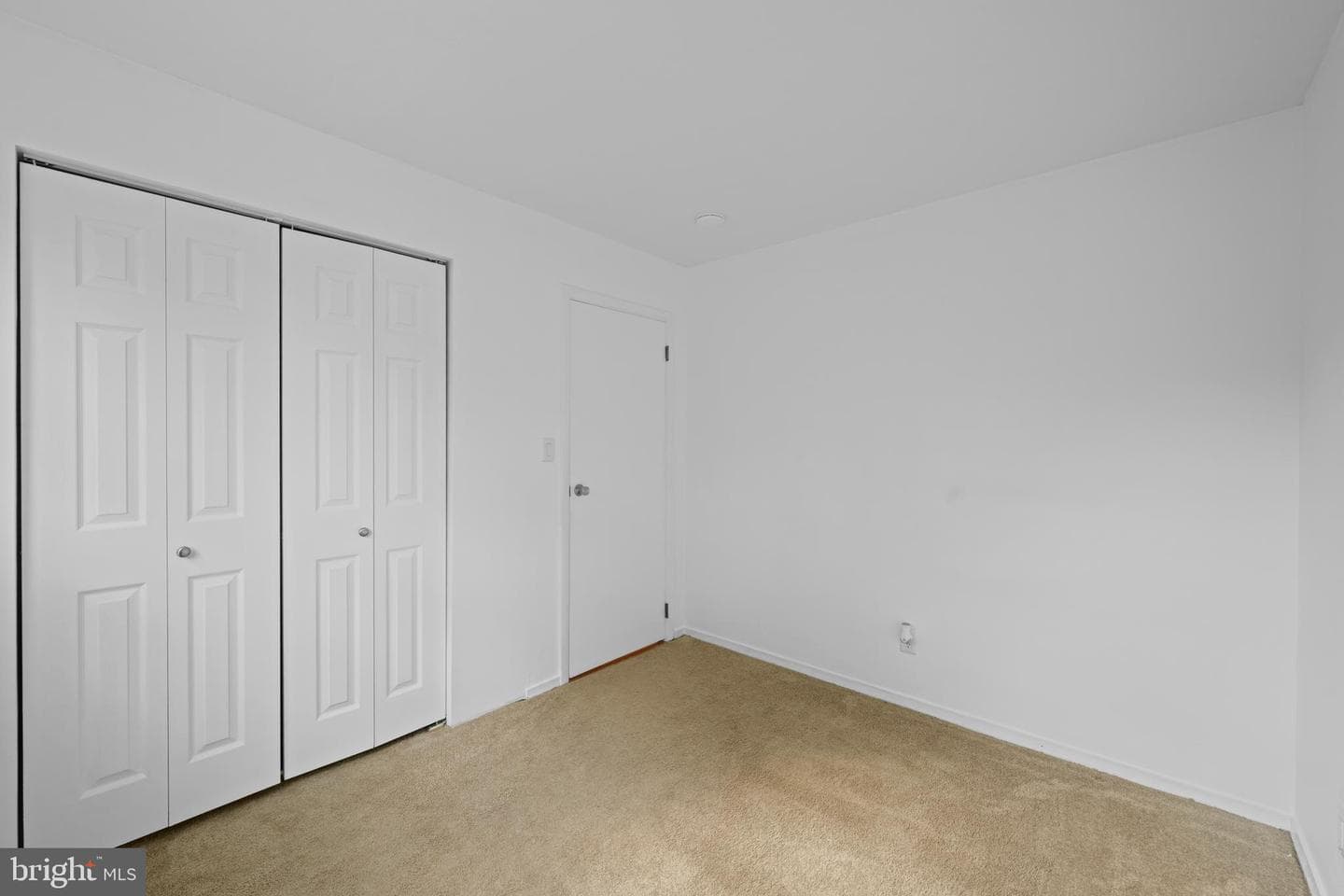 105 Hahn Road photo 22
