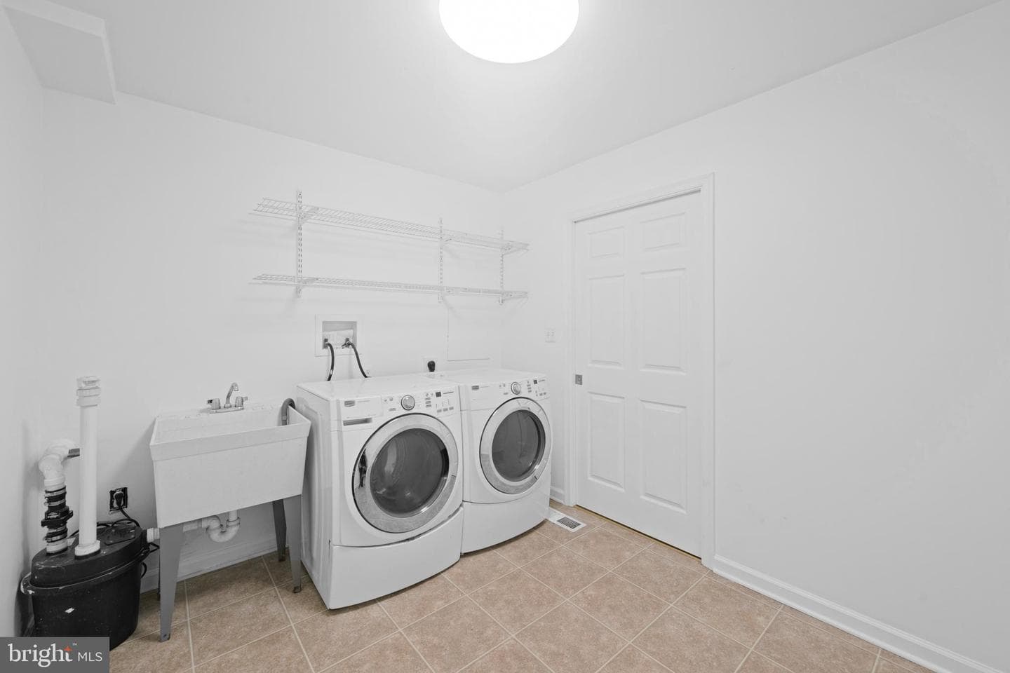 105 Hahn Road photo 23