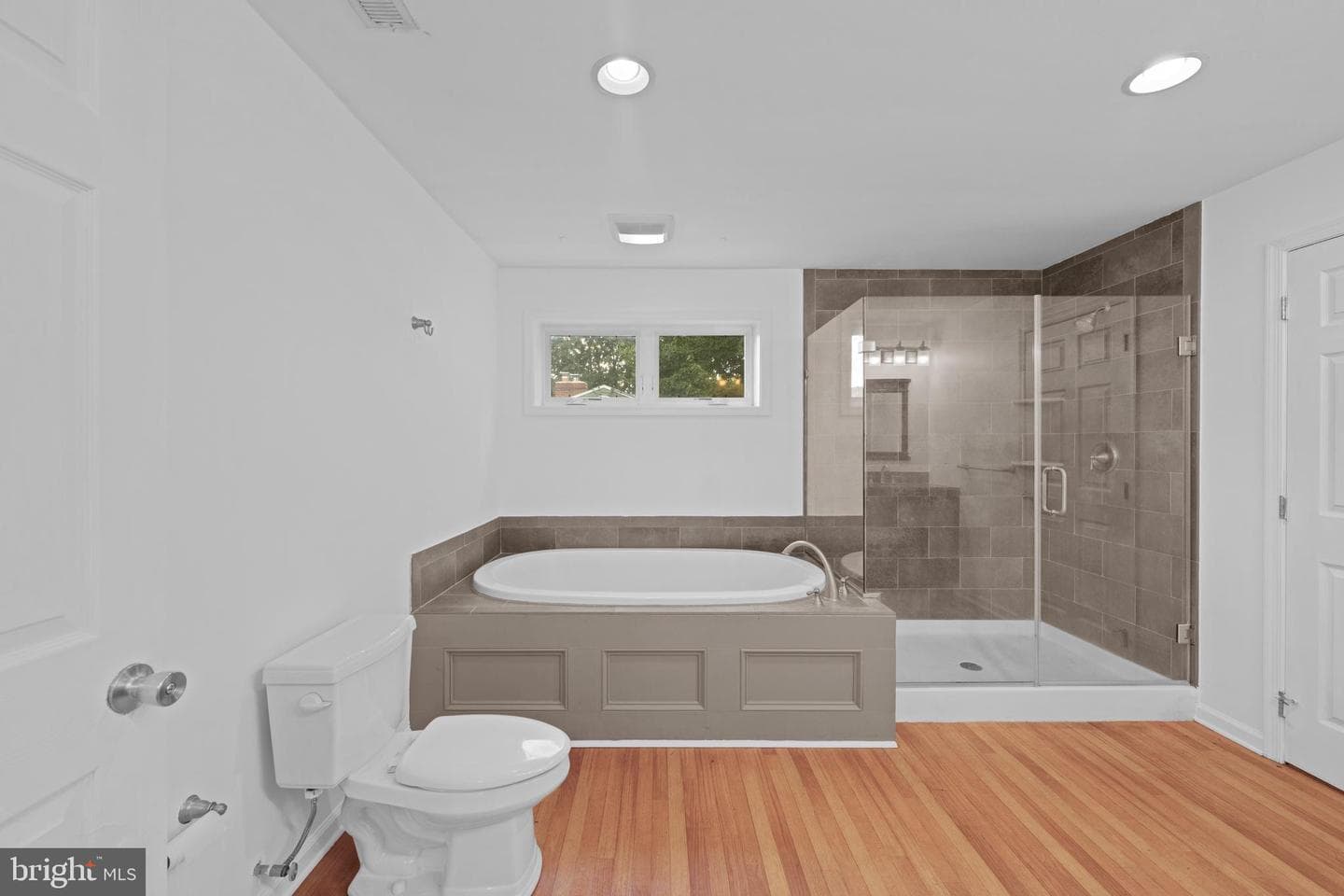 105 Hahn Road photo 27