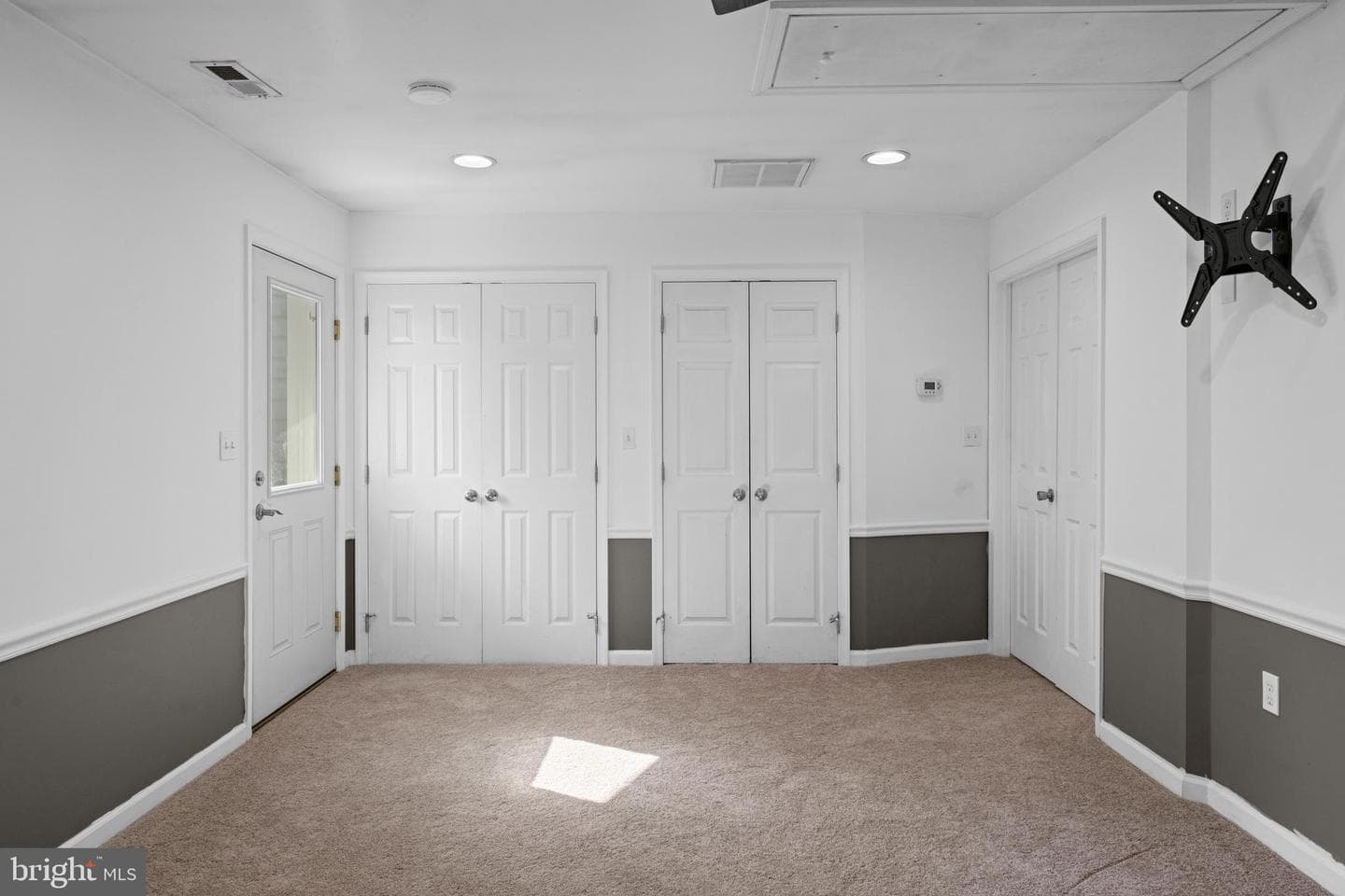 105 Hahn Road photo 32