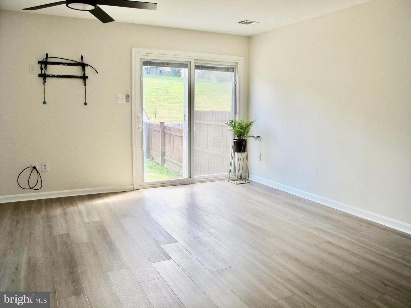507 Crossbridge Drive photo 11