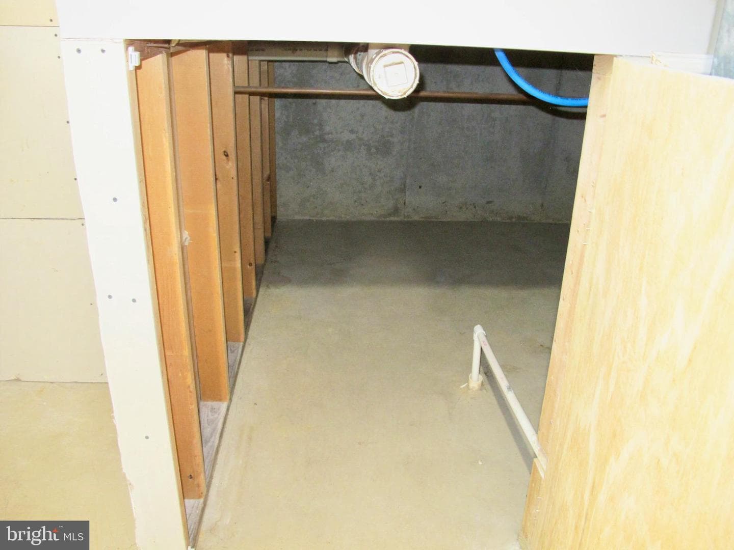 507 Crossbridge Drive photo 32