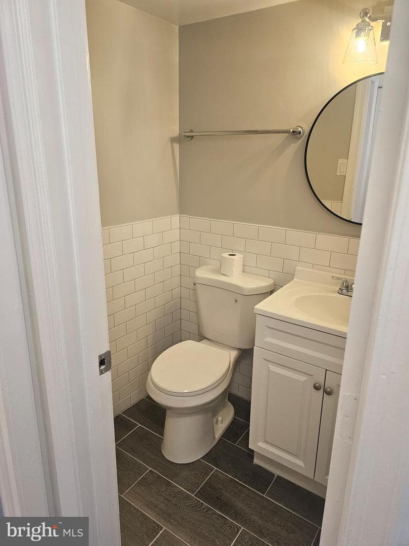 398 Bishop Street photo 18
