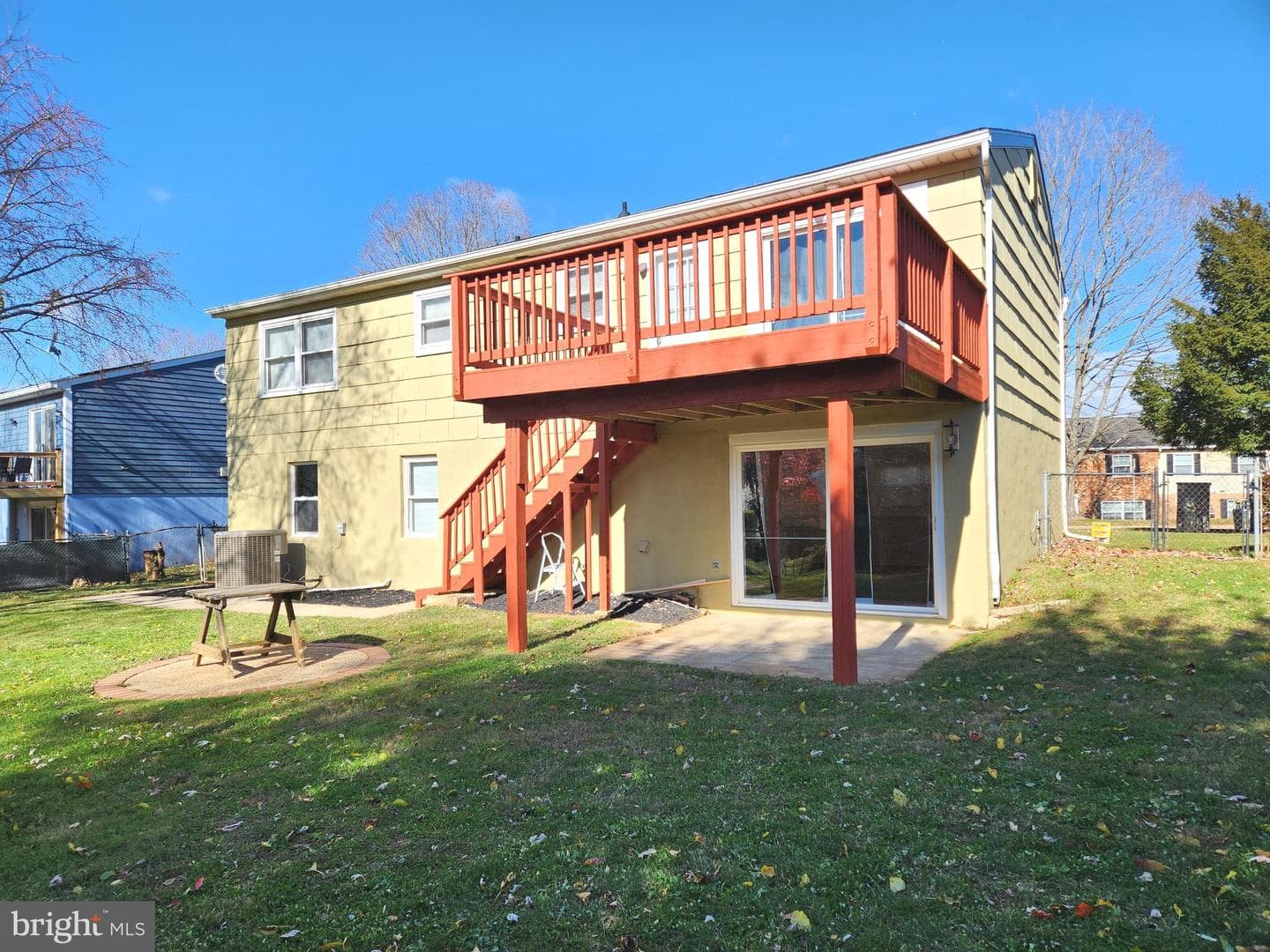 398 Bishop Street photo 25
