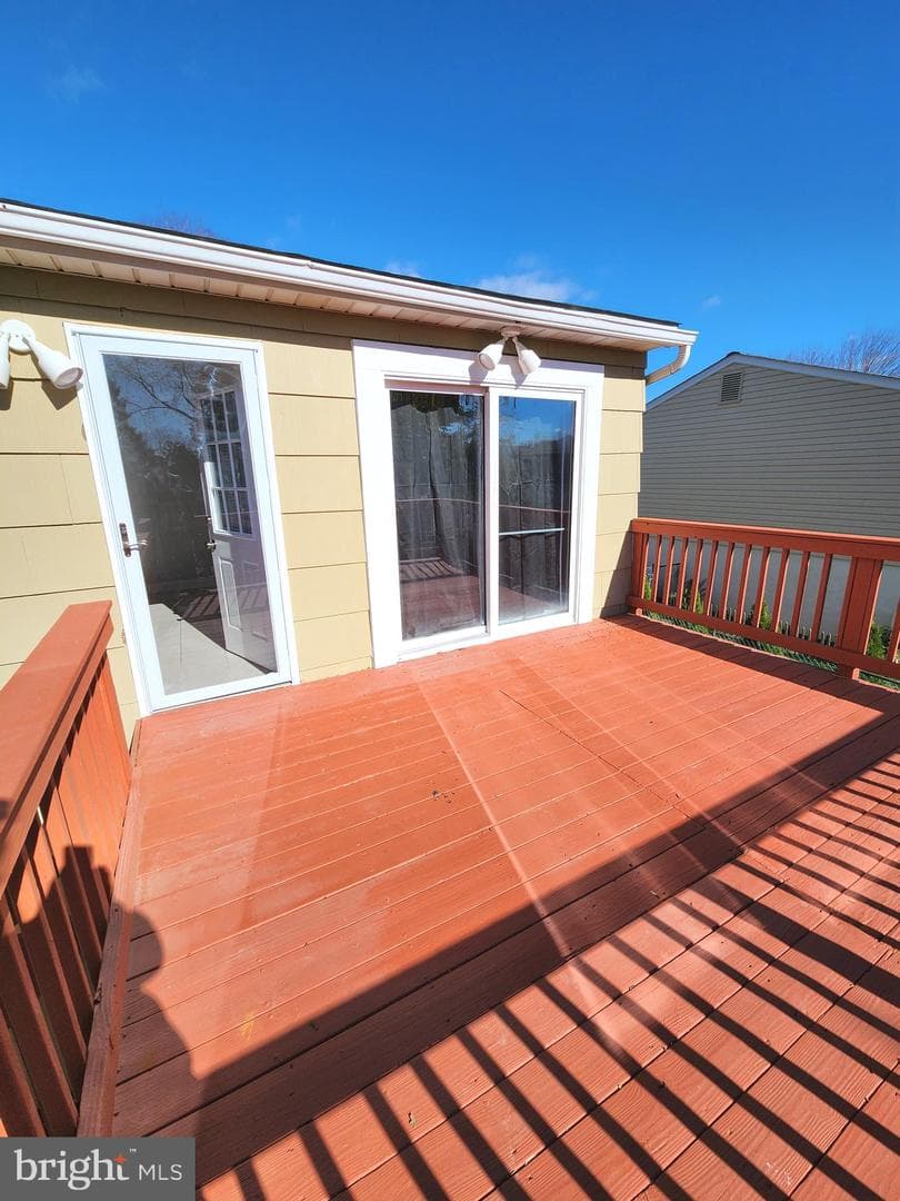 398 Bishop Street photo 30
