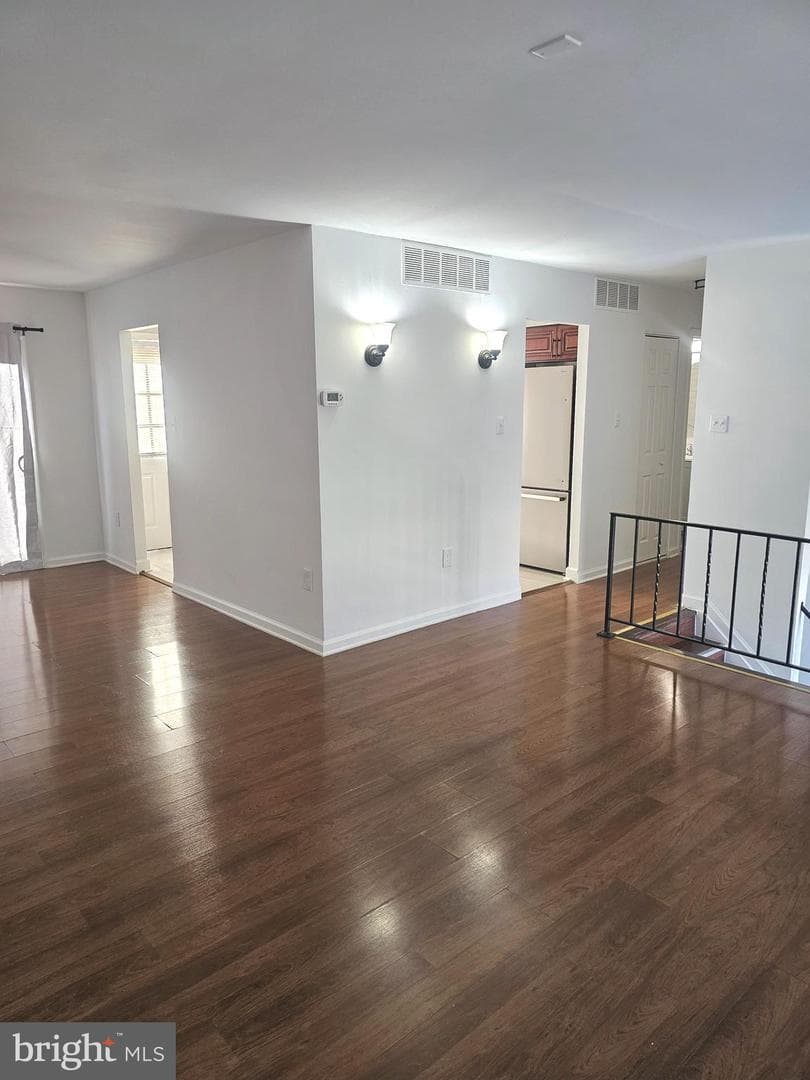 398 Bishop Street photo 6