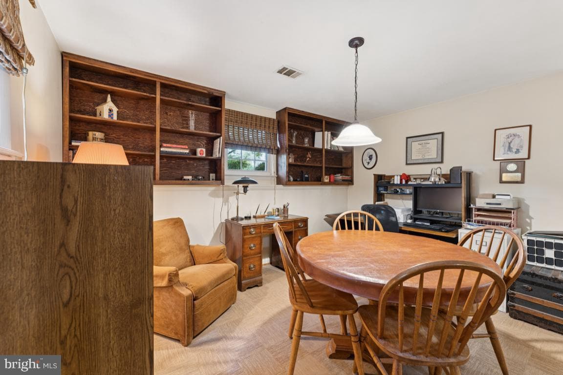 6820 Autumn View Drive photo 35