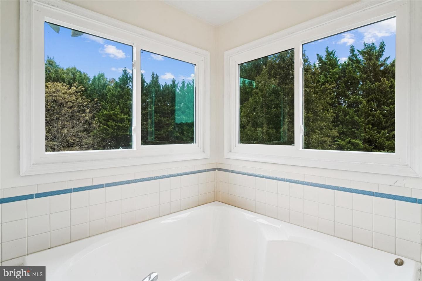 4004 Windermere Way photo 25