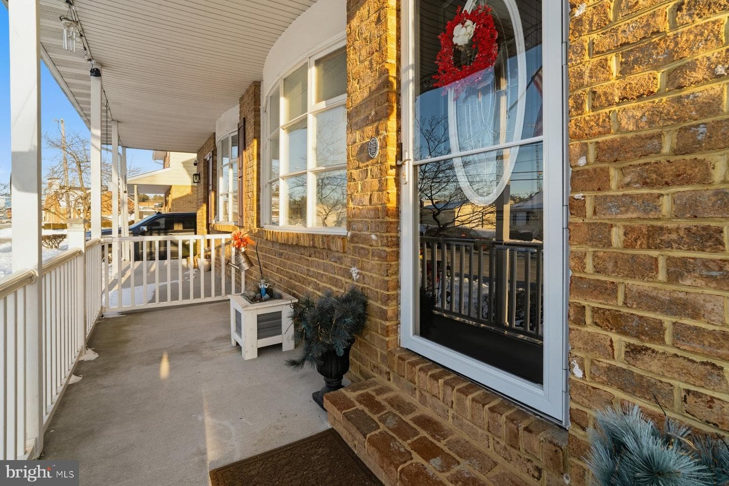19 Fairground Avenue photo 3