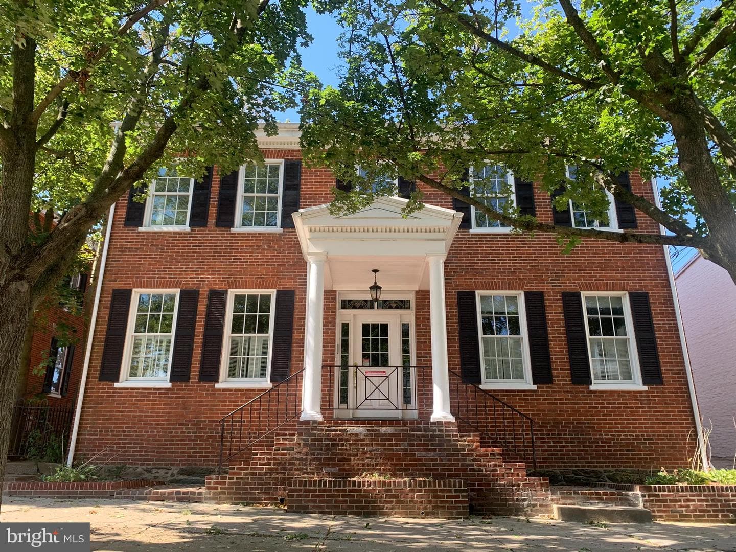 162 E Main Street