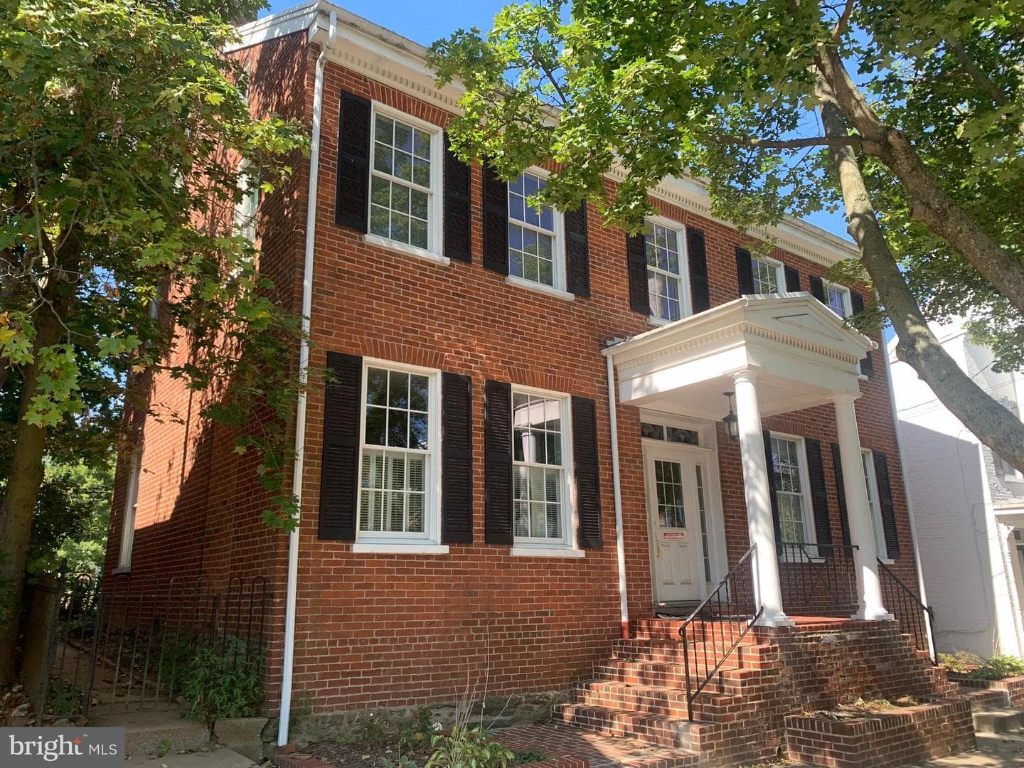 162 E Main Street photo 2
