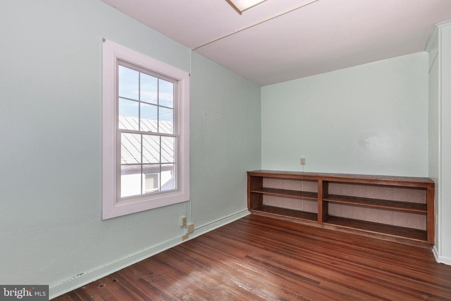 162 E Main Street photo 41