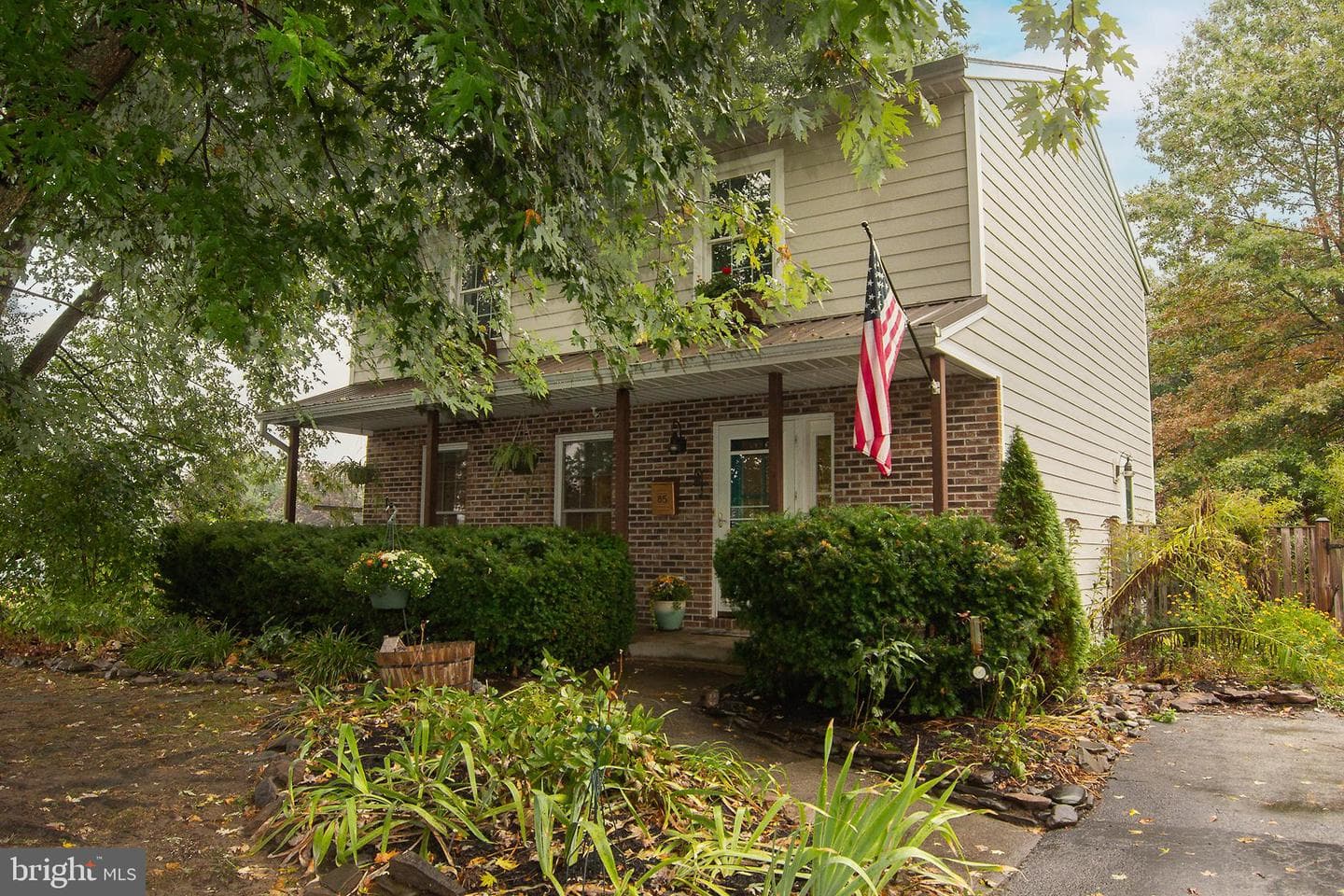 85 Marhill Court photo 1