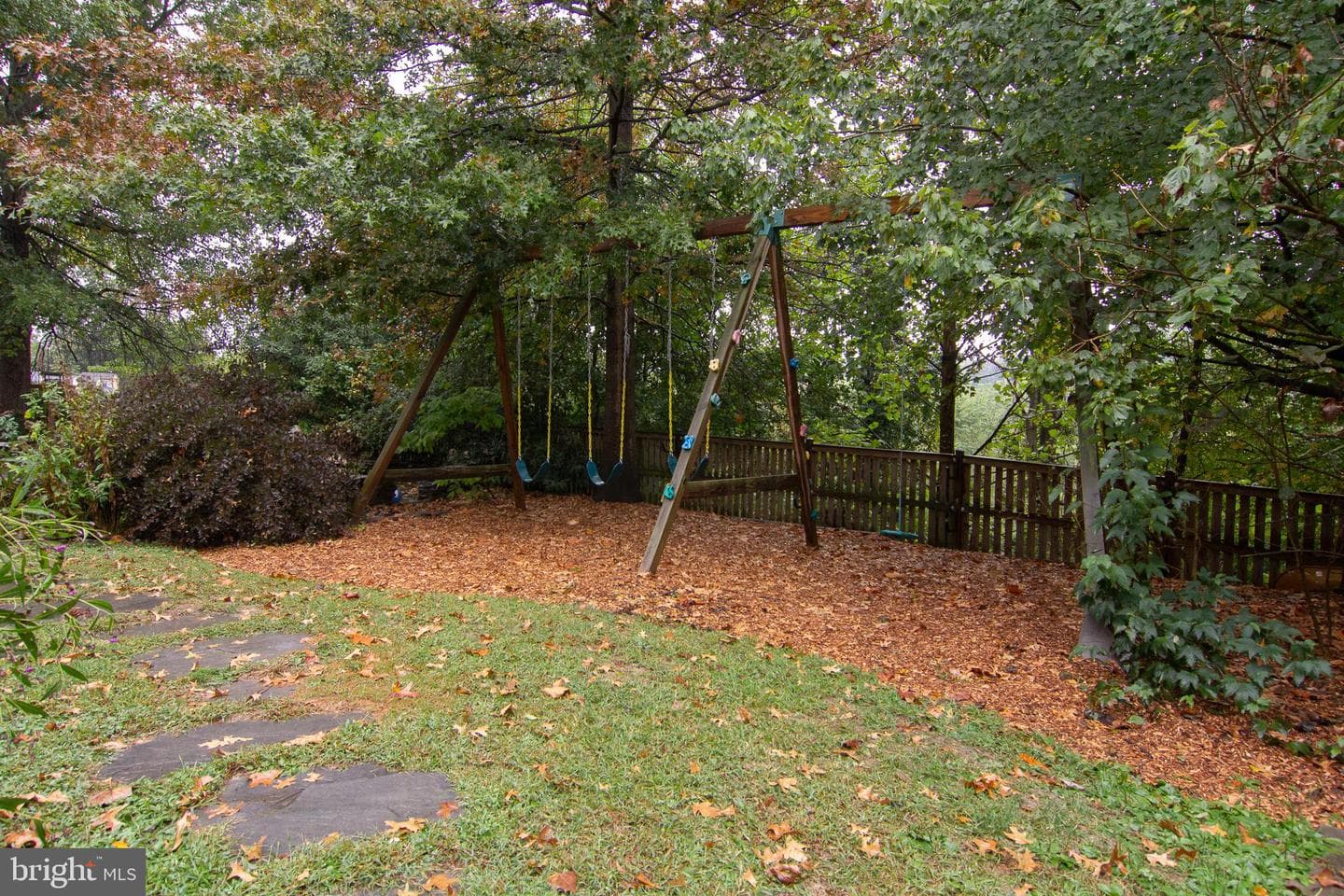 85 Marhill Court photo 37