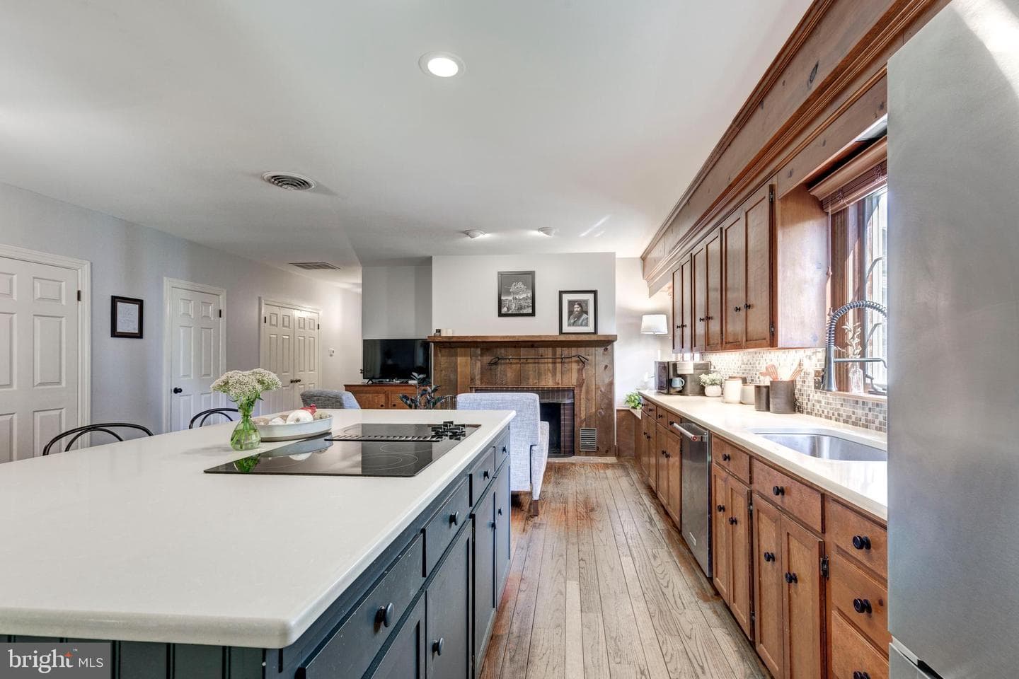 49 N Court Street photo 32