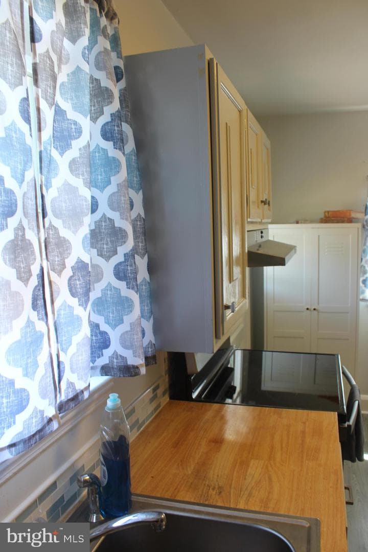 529 Poole Road photo 24