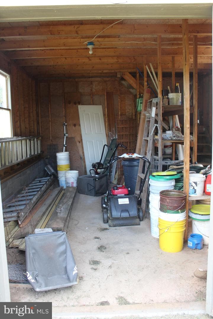 529 Poole Road photo 78