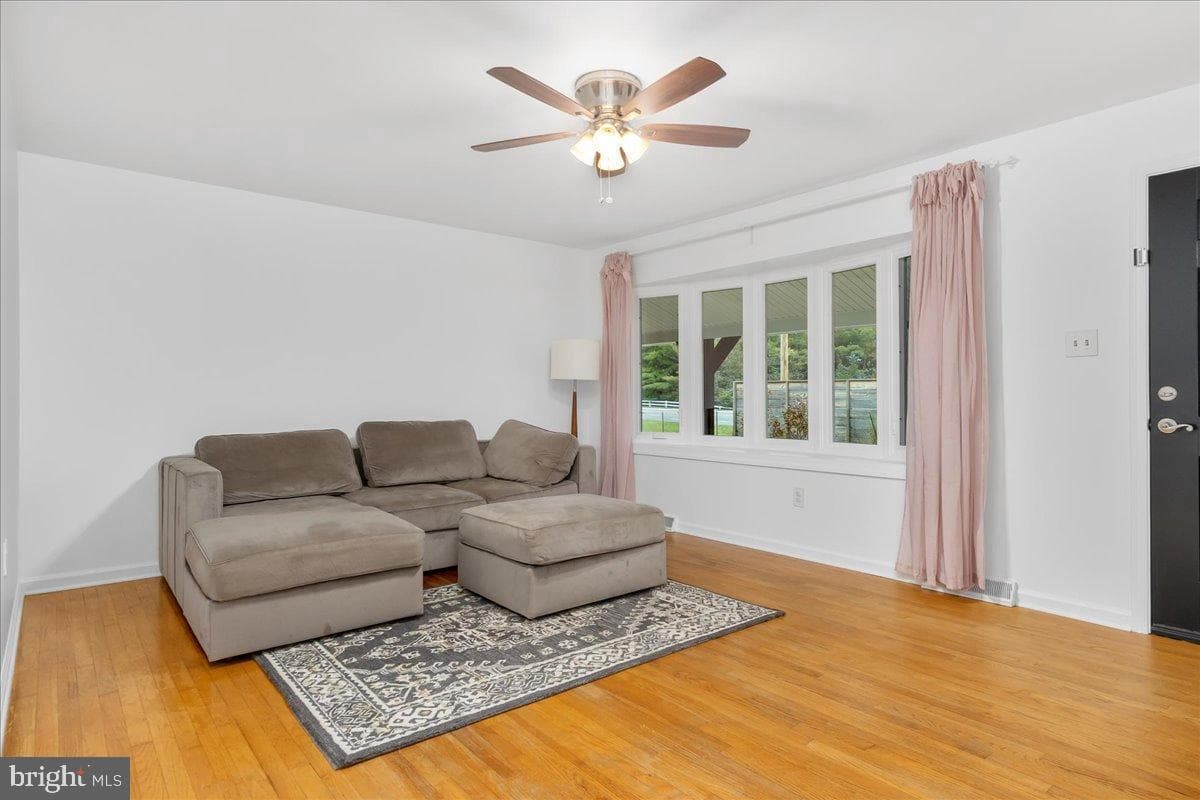 5950 Ridge Road photo 14
