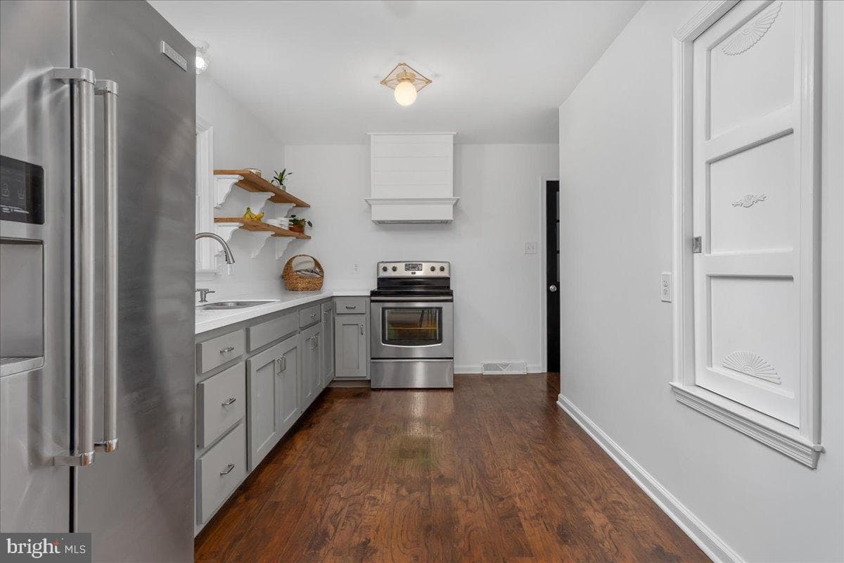 5950 Ridge Road photo 18