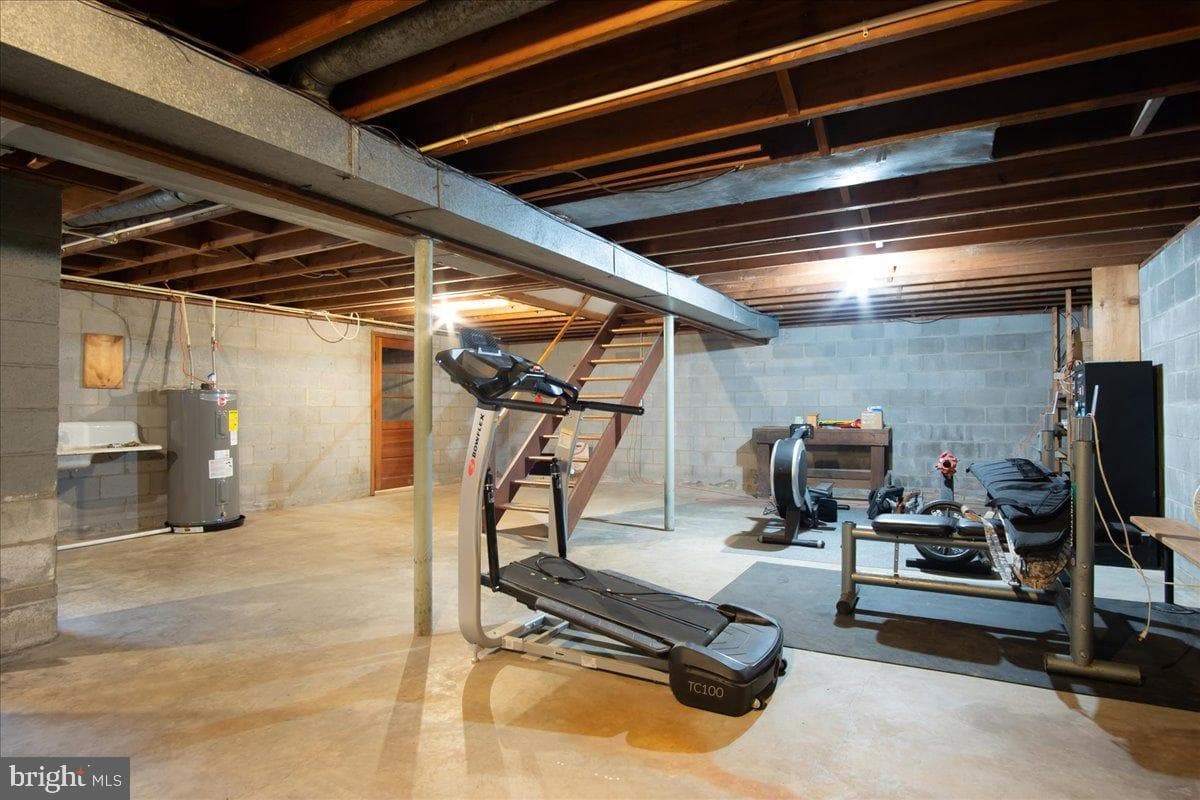 5950 Ridge Road photo 26