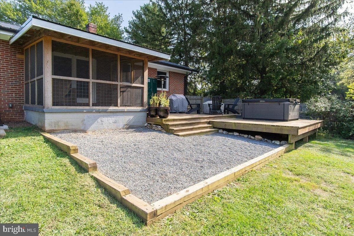 5950 Ridge Road photo 4