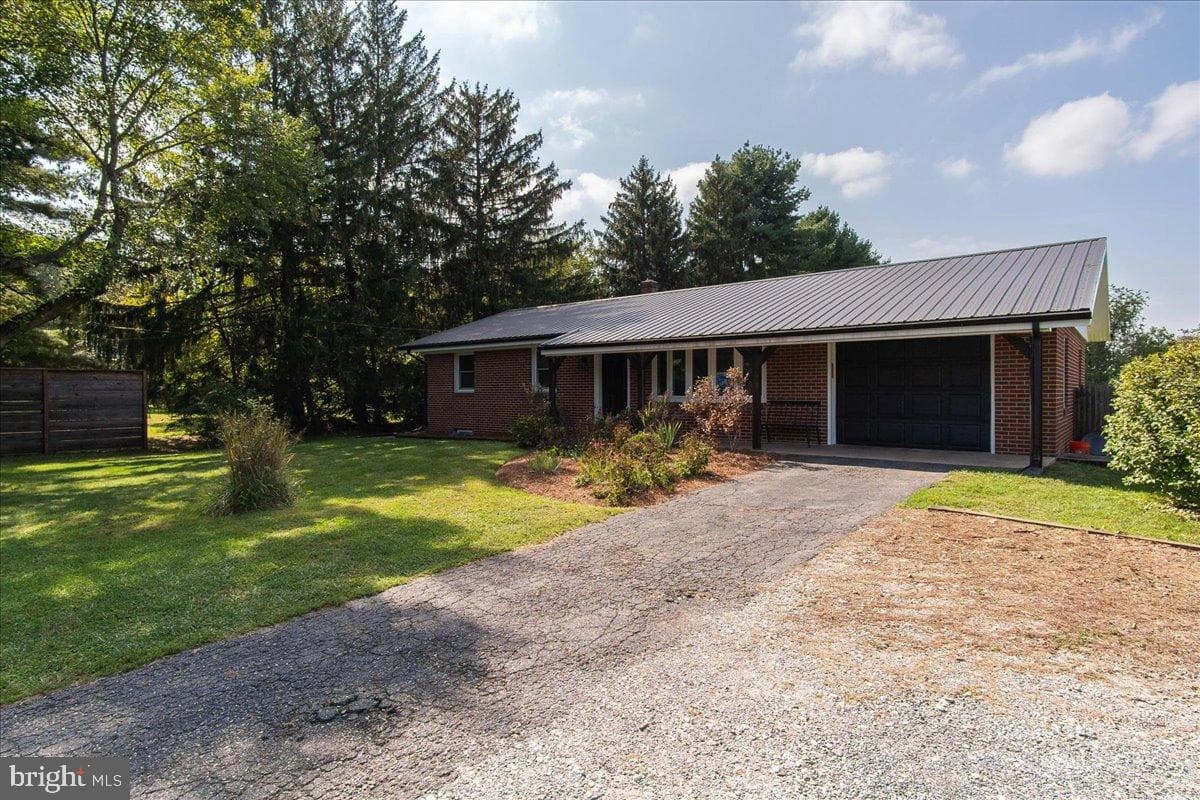 5950 Ridge Road photo 9