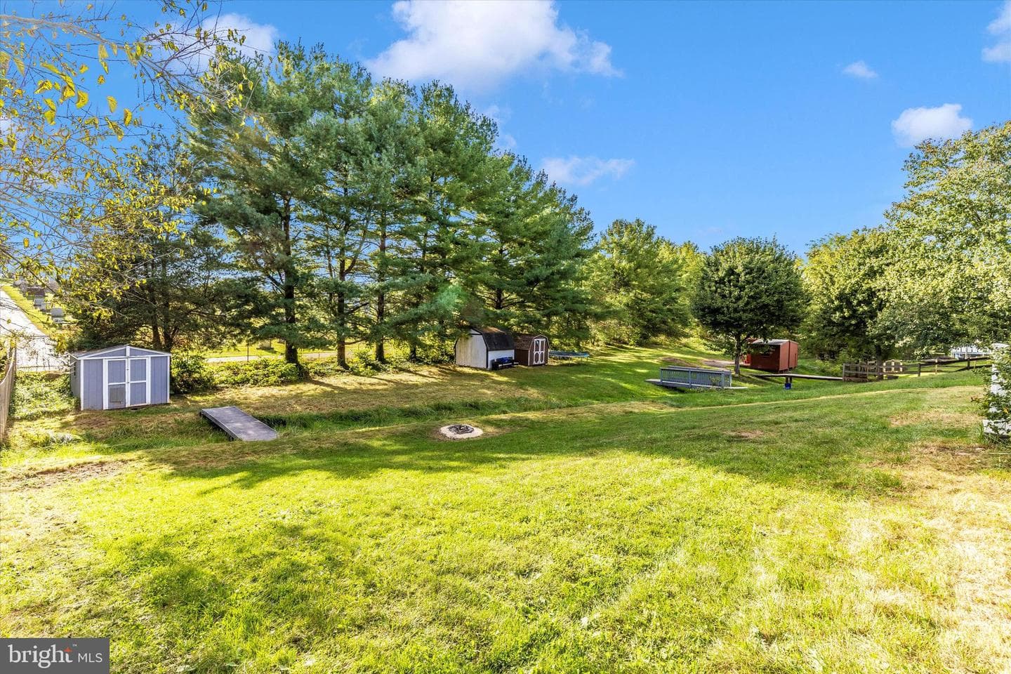 105 Ridge Avenue photo 2