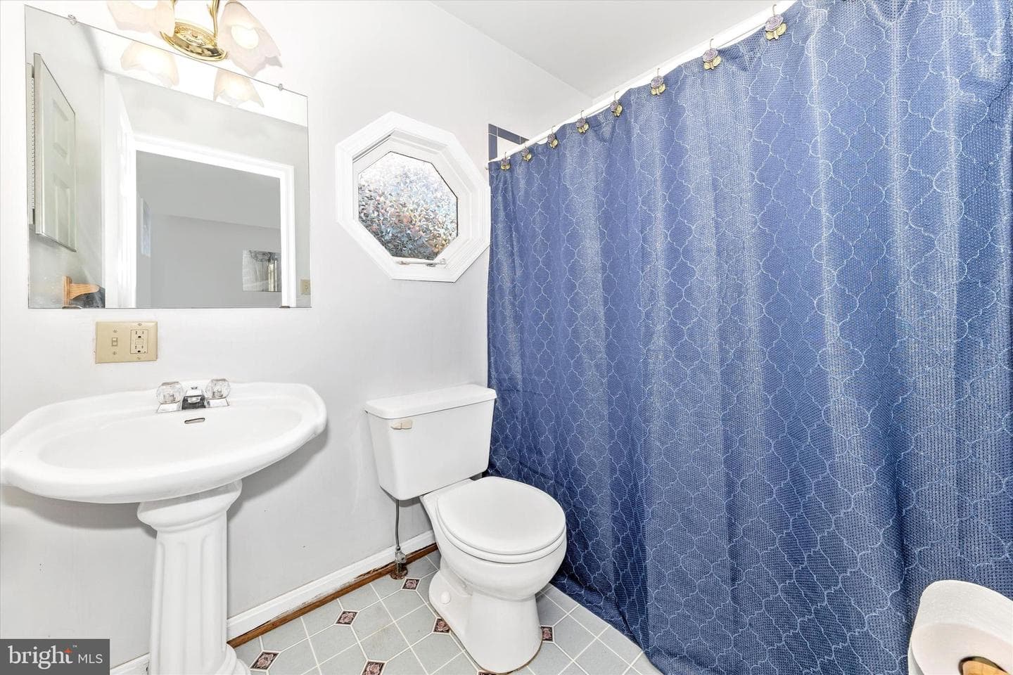 105 Ridge Avenue photo 25