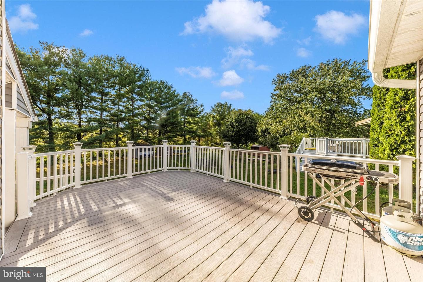 105 Ridge Avenue photo 3