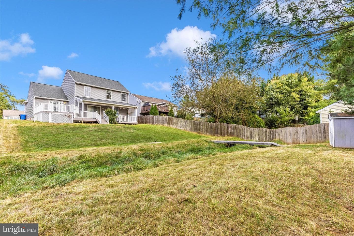 105 Ridge Avenue photo 35