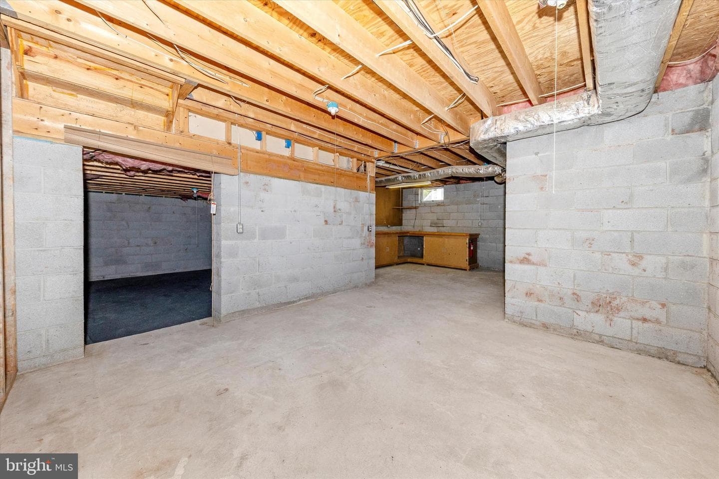 105 Ridge Avenue photo 42